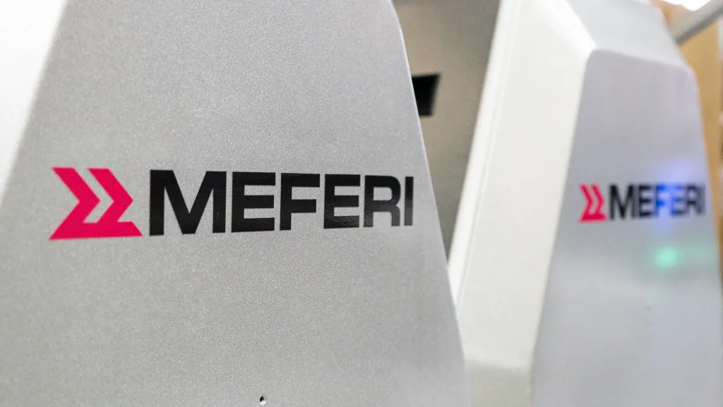 Шоурум автономных роботизированных решений для бизнеса от компании MEFERI